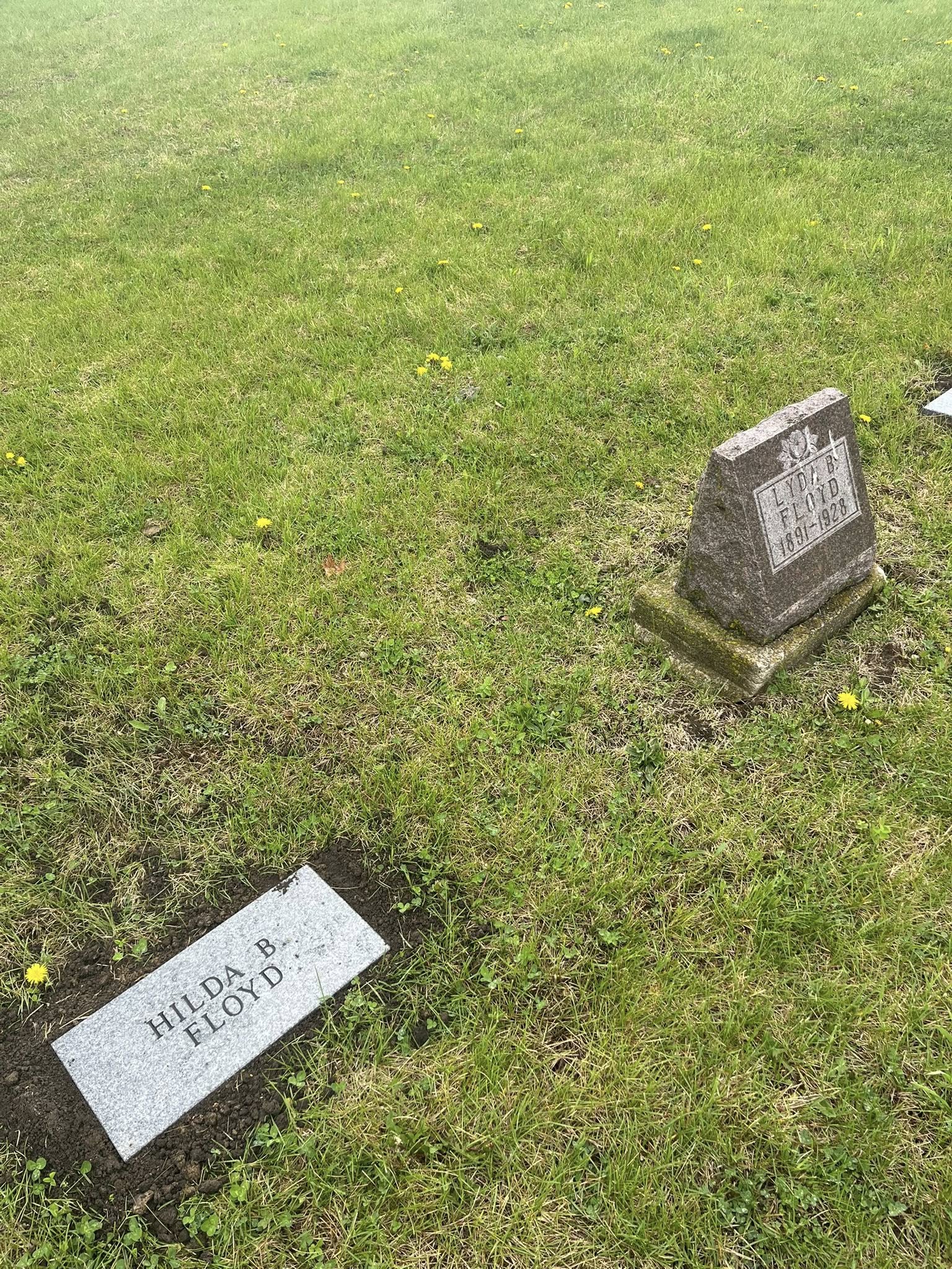 Hilda, daughter of Lyda Floyd. Photo by: The Cemetery Guy