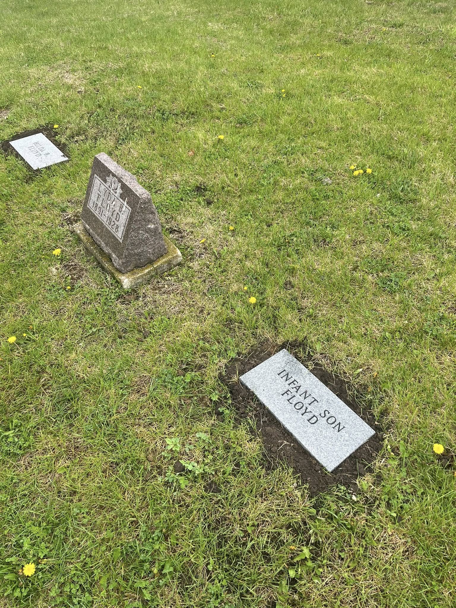 Infant son of Lyda Floyd. Photo by: The Cemetery Guy